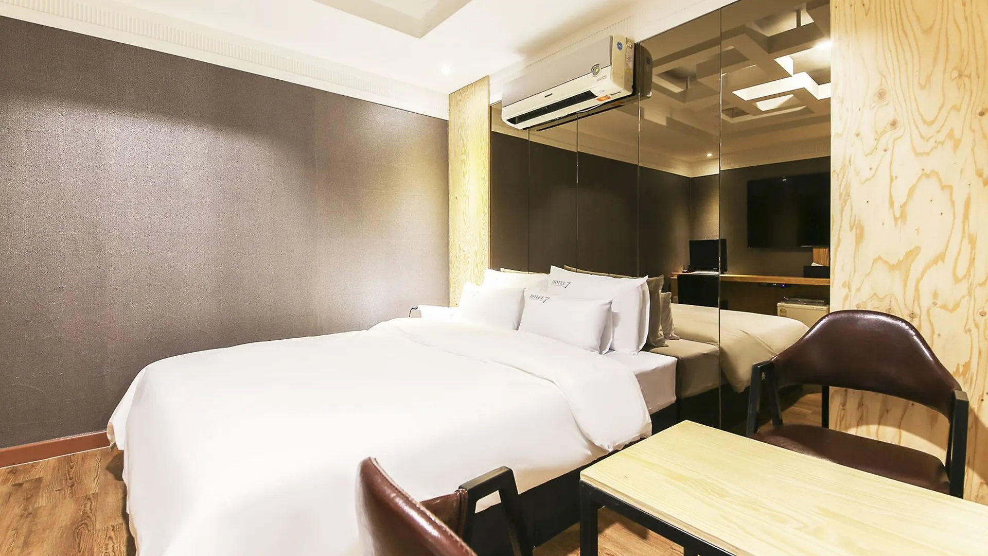 Hotel 7 Incheon